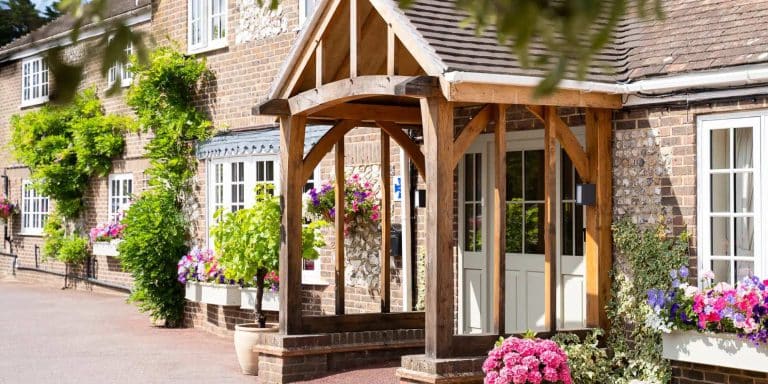 Entrance of Country Lodge Nursing Home Worthing